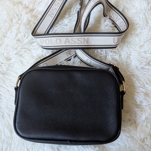 U.S. Polo Assn. Classic Zip Metallic Crossbody Bag - Black - Picture 5 of 11